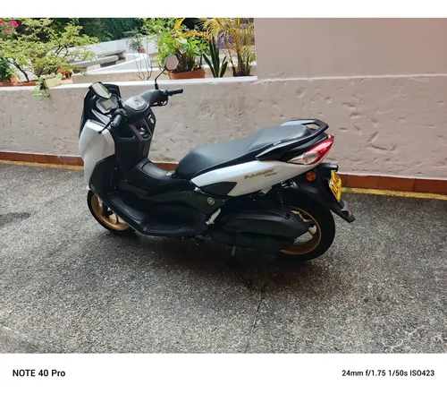 Vendo Yamaha Nmax Conect 2023