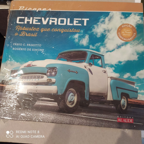 Libro  Pick Ups Chevrolet Brasil Tapa Dura En Portugués