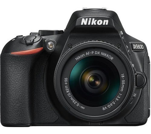 Câmera Nikon D5600 C/ Lente 18-55mm