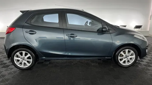 Mazda 2 15HM1C MT