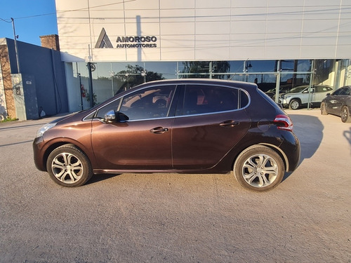 Imagen 4 de 25 de Peugeot 208 2016 1.6 Feline Pack Cuir