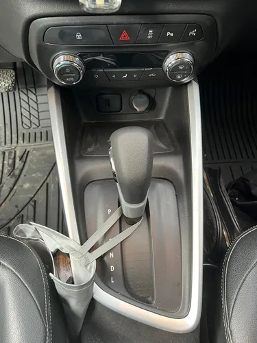 Chevrolet Onix 1.0T Premier Hatch At