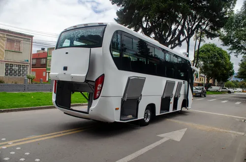 Dong Feng - Condor Carrocerías - Drr 43 Pasajeros