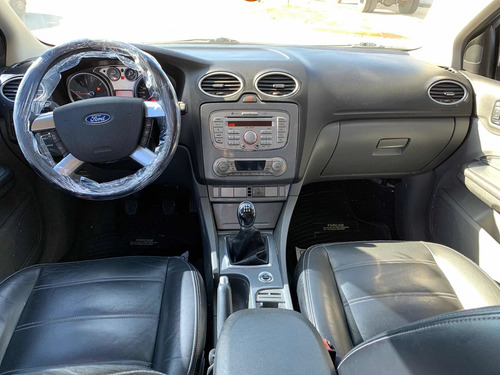 Imagen 10 de 15 de Ford Focus 2 2010 1.8 Tdci Ghia Mt