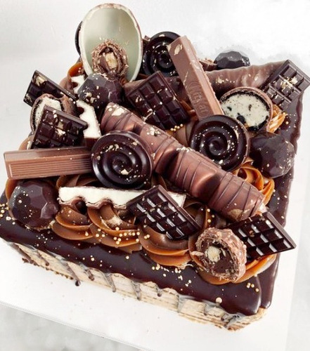 Torta Chocotorta Cuadrada Con Chocolates
