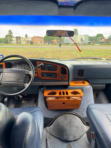 Ford Econoline 150 1996