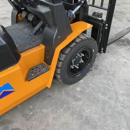 Autoelevador 3500kg 3.5 Toneladas Triple Torre 4.5m