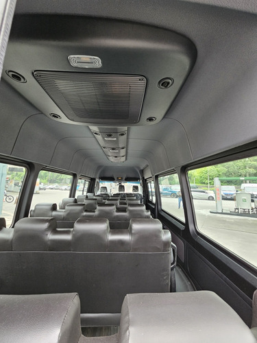 Mercedes-benz Sprinter Vidrado Sprinter 28 Lugares