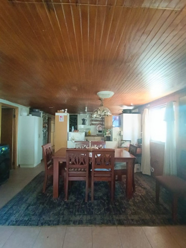 Casa Con 700 Metros 2, 5 Dormitorios, 3 Baños
