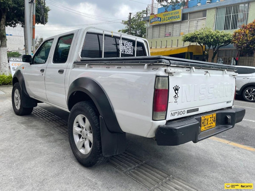 Nissan Frontier Ax 2.5 4x4