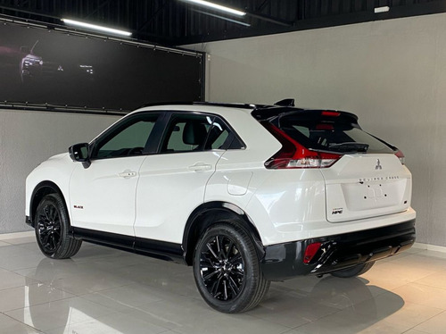 Mitsubishi Eclipse Cross 1.5 Hpe Black Turbo Cvt 5P