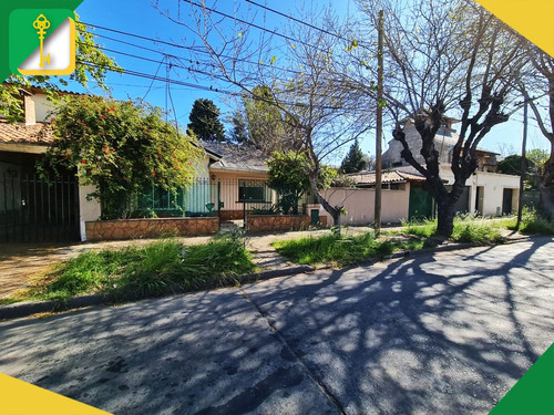 Casa En Venta En Villa Ballester