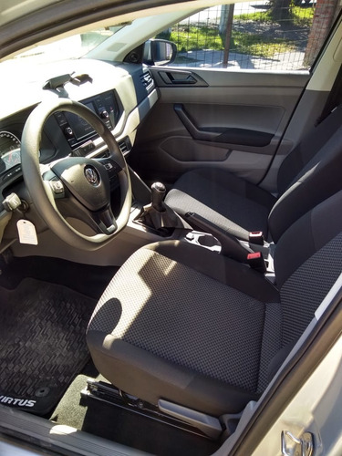 Volkswagen Virtus Trendline 2019 13.000km Natanael