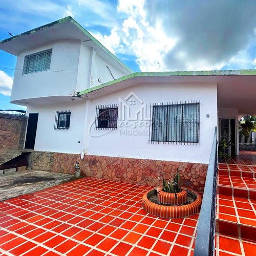  Casa En Venta Con Anexo De 2 Habitaciones Urb El Morro Ii Detrás De Pelusos San Diego Valencia Carabobo Gh