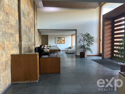 Departamento En Venta De 4 Dorm. En Las Condes