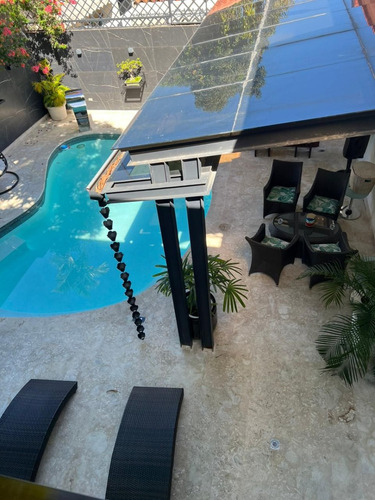 Casa En Los Cacicazgos En Venta, Santo Domingo