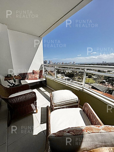 Apartamento En Alquiler En Ocean Drive Dos Dormitorios, Punta Del Este, Uruguay