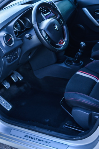 Imagen 13 de 23 de Renault Sandero 2017 2.0 Rs 145cv