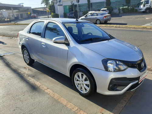 Imagem 11 de 15 de Toyota Etios Sedam X Plus 1.5