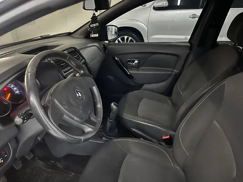 Renault Logan 1.6 Expression