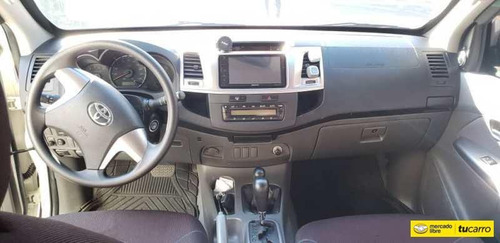 Toyota Hilux Automática