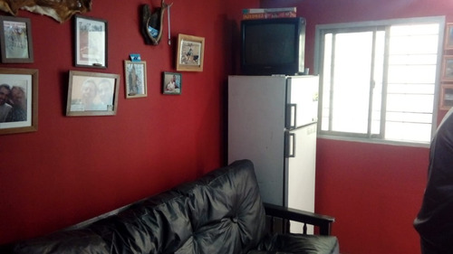 Imagen 9 de 17 de Departamento En Venta En Merlo Centro 2 Amb