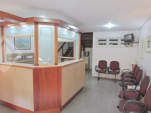 Imagem 2 de 15 de Loja - Farroupilha - Ref: 216971 - V-216971