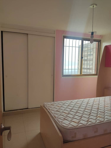 Imagen 13 de 14 de Apartamento Amoblado Edif Orinoco Rosaleda Sur San Antonio
