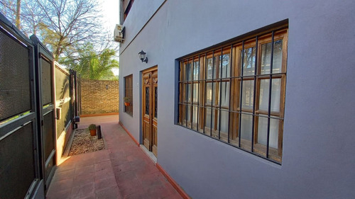 Casa En Venta En Parque Leloir