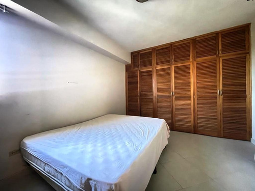 En Alquiler Apartamento Conjunto Residencial Churun Meru