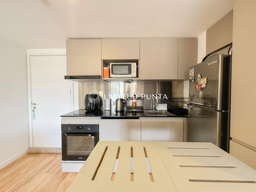 Mansa, Apartamento De 1 Dormitorio Con Amenities
