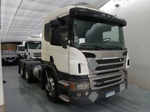 Scania P360 6x2 Año 2013