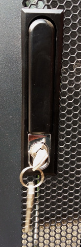 Imagen 3 de 7 de Gabinete Cerrado De18ur/22ur/37ur Explore Con Llaves Ruedas