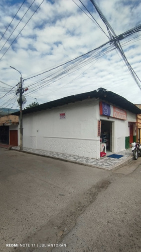 Se Vende Casa Con Local Y 3 Locales Comerciales Independient