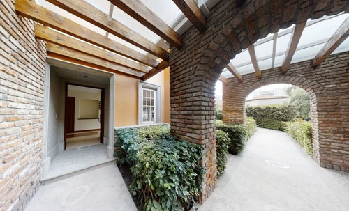 Casa En Venta En La Toscana En Bosques De Las Lomas: Tu Nuevo Hogar !