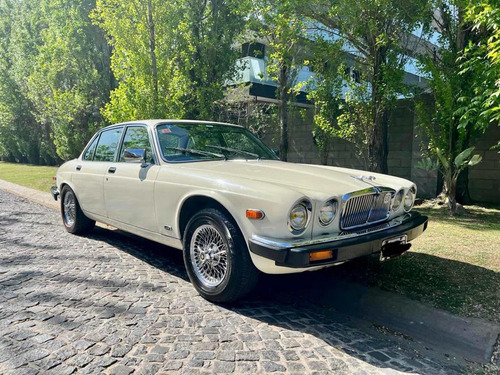 Imagen 3 de 16 de Jaguar Xj
