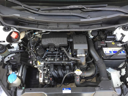 Imagem 14 de 14 de Hyundai Hb20 2015 1.0 Comfort Plus Flex 5p