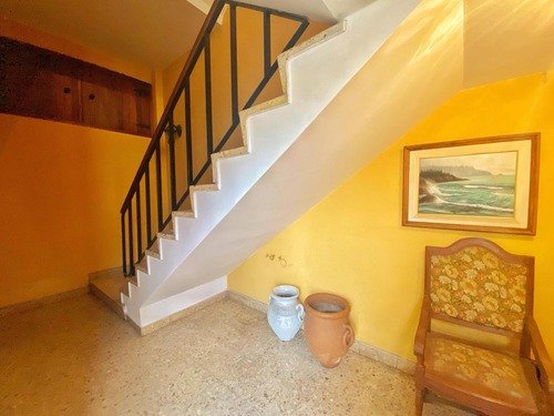 Venta Casa Con Galpón 172 M2 Patio Terraza Quincho Lanus