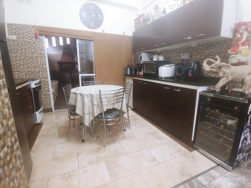 Venta De Ph 3 Ambientes Lomas Del Mirador Cochera