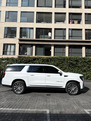 GMC Yukon 6.2 Denali 8 Vel Awd At