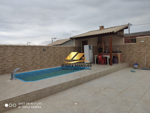 Imagem 2 de 9 de Casa De 2 Quartos, Área Gourmet E Piscina Em Unamar - 077.2