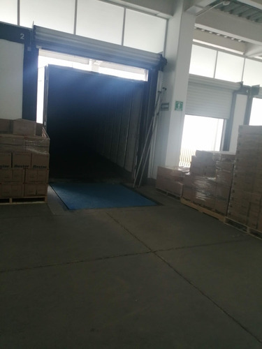 Imagen 3 de 8 de 140m2, Bodega En Condominio, Vigilanica, Entrada De Trailer