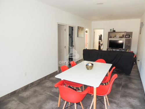 Imagen 5 de 17 de Venta De Casa 3 Dormitorios En Tres Cruces, Montevideo.