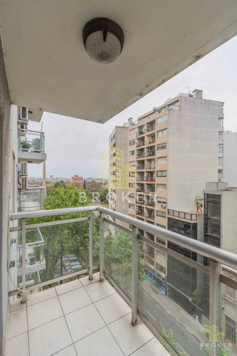 Venta De Apartamento 2 Dormitorios Y 1 Baño Y Garage - Tres Cruces. Montevideo Uruguay.