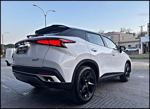 Omoda C5 1.5T Mhev Cvt