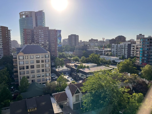 Carol UrzĂșa / Las Condes