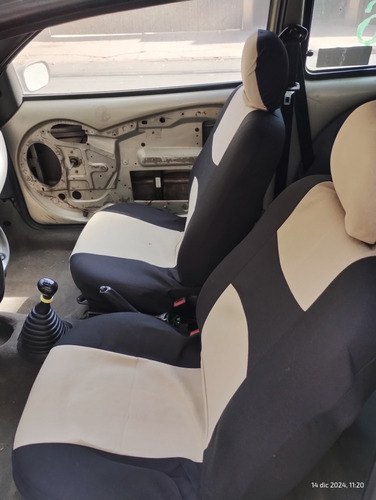 Ford Ka 2006, Color Beige, Dos Puertas, Buena Funcionalidad