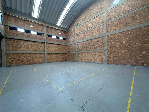 Bodega Arriendo 350m2 Chia, Cund. Parque Industrial. 