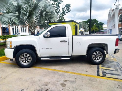 Imagen 3 de 11 de Chevrolet Silverado
