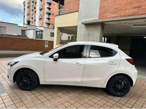 Mazda 2 1.5 Touring